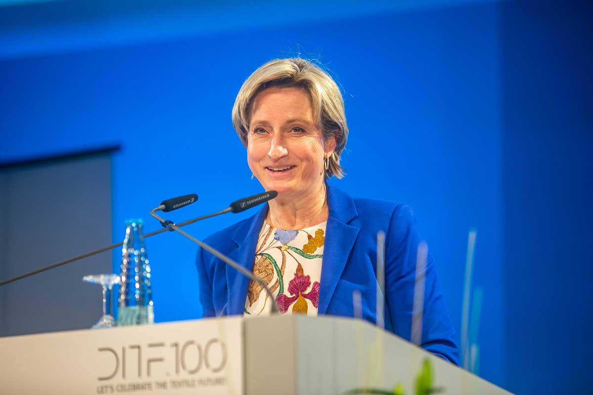 Ministerin Dr. Nicole Hoffmeister-Kraut MdL würdigte die Bedeutung der DITF für die baden-württembergische Textilwirtschaft.